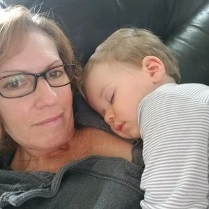 Meet your Posher, Deborah